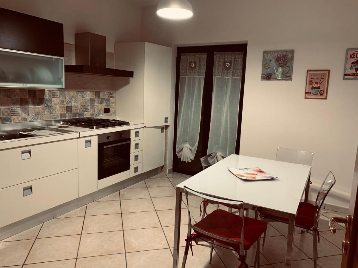 Appartement La Casa Di Pedro à Santa Maria Capua Vetere Extérieur photo